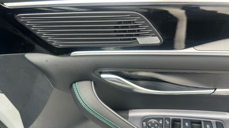 BYD Seal U 1.5 DM-i Boost 5dr Auto Estate